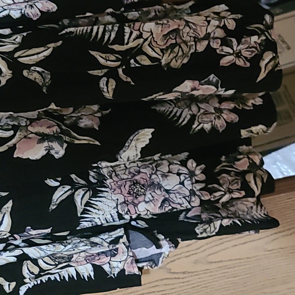 CATO COLD SHOULDER WOMEN'S SIZE SMALL - Picture 6 of 8